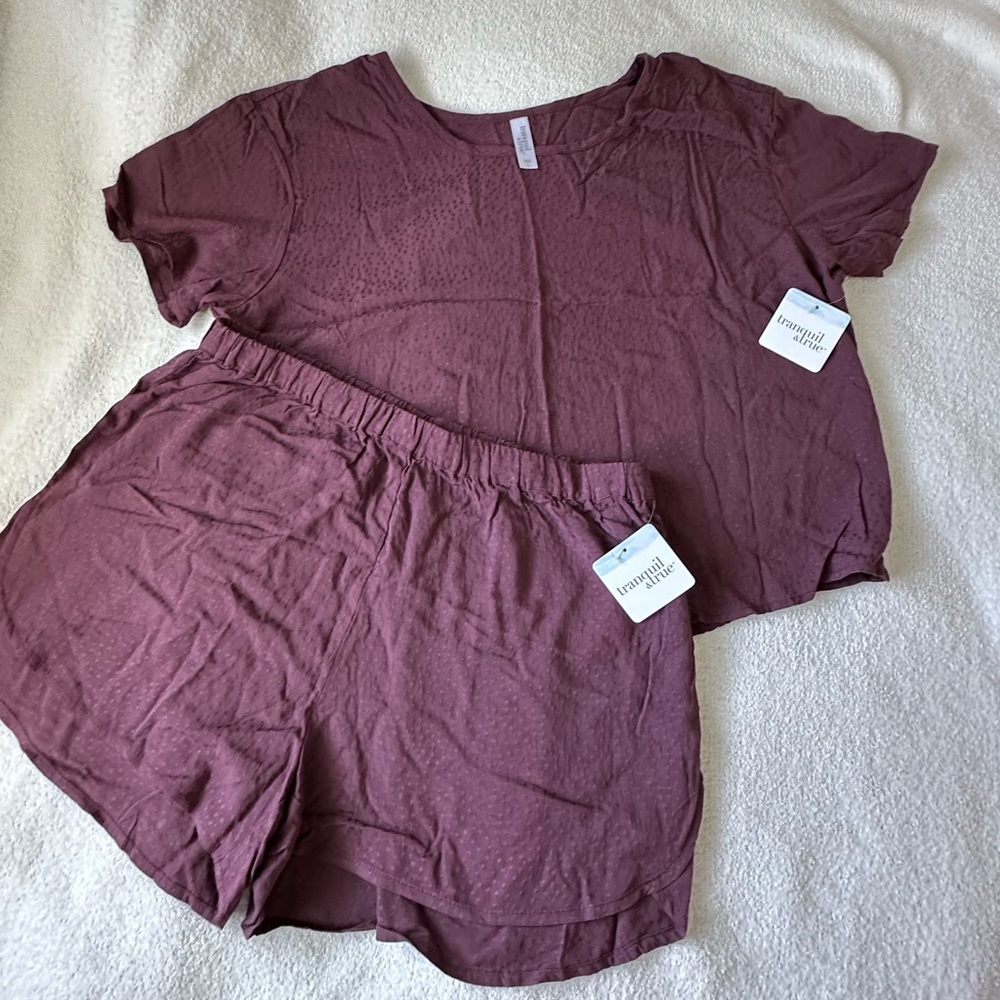 NEW! Maroon PJ short sleeve set size large, soft polkadot pattern